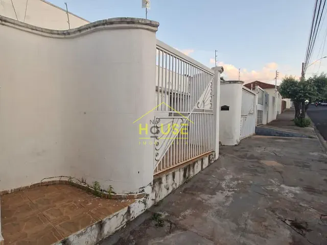 Casa 4 quartos e 4 banheiros, à venda, no bairro Centro em Fernandópolis