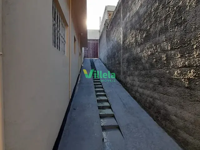 Casa 2 quartos e 3 banheiros, à venda, no bairro Parque Residencial Scaffid em Itaquaquecetuba