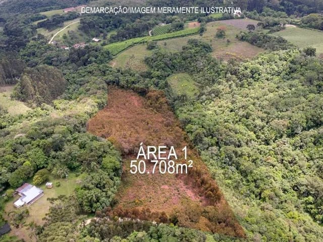 Casa à venda, no bairro bateias em Curitiba