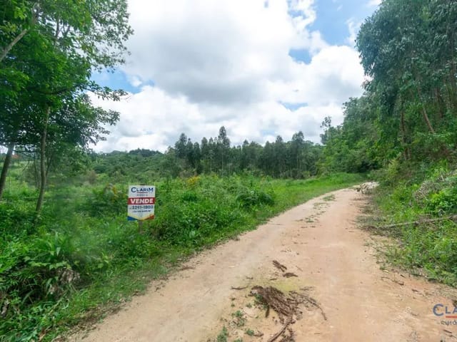 Casa à venda, no bairro bateias em Curitiba