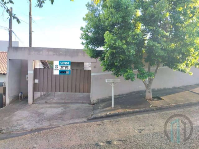 Casa 2 quartos e 2 banheiros, à venda, no bairro Jardim Santa Mônica em Cambé