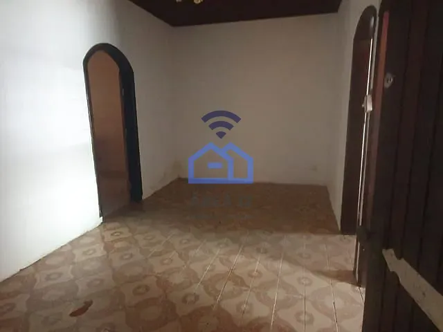 Casa com 239m² 6 quartos e 3 banheiros, para alugar, no bairro Centro em Caraguatatuba