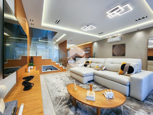 Casa com 240m² 4 quartos e 7 banheiros, à venda, no bairro Barra da Tijuca em Rio de Janeiro