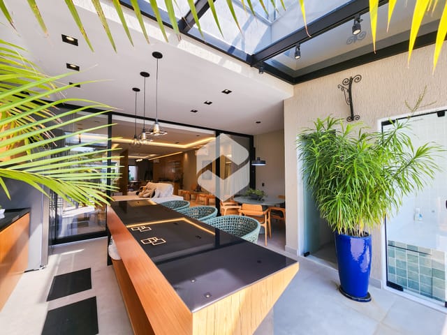 Casa com 240m² 4 quartos e 7 banheiros, à venda, no bairro Barra da Tijuca em Rio de Janeiro