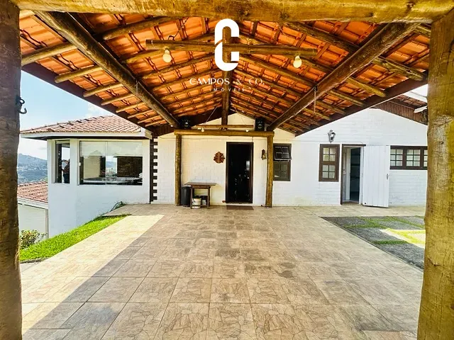 Casa com 1020m² 4 quartos e 4 banheiros, à venda, no bairro Jardim das Pérolas em Campos do Jordão