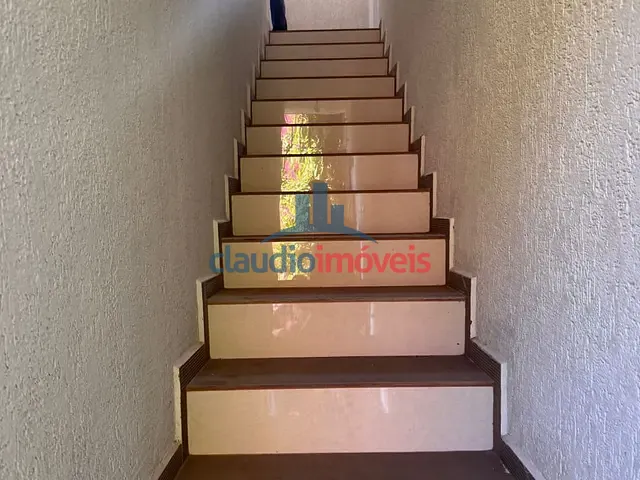 Casa 2 quartos e 1 banheiro, para alugar, no bairro Colônia Santo Antônio em Barra Mansa