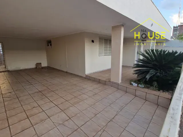 Casa 3 quartos e 4 banheiros, à venda, no bairro Coester em Fernandópolis