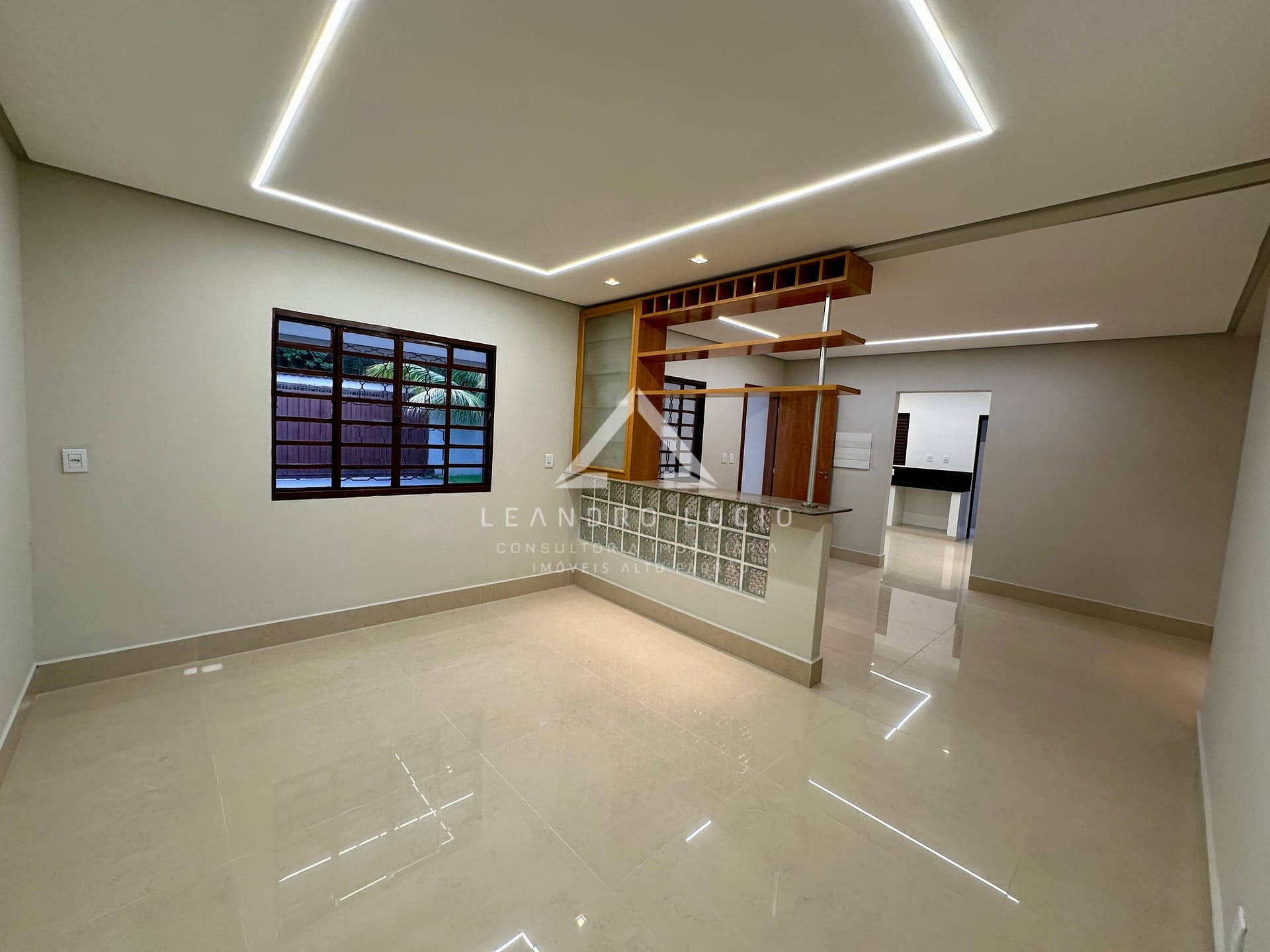 Casa à venda com 3 quartos, 200m² - Foto 10