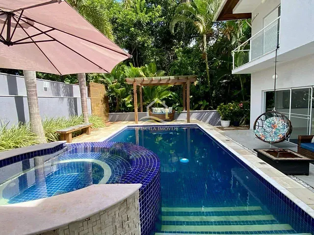 Casa com 407m² 4 quartos e 4 banheiros, à venda, no bairro Boracéia em São Sebastião