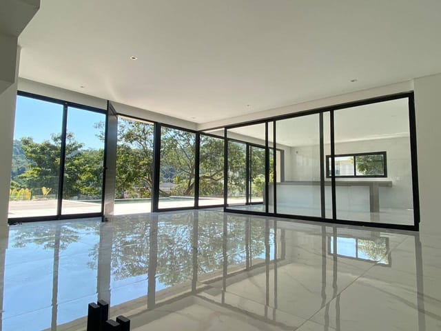 Casa com 625m² 5 quartos e 7 banheiros, à venda, no bairro Alphaville em Santana de Parnaíba