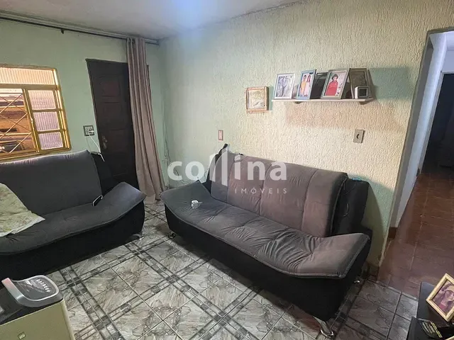 Casa com 525m² 4 quartos e 4 banheiros, à venda, no bairro Centro em Carapicuíba