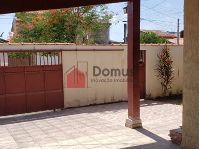 Casa com 308m², à venda, no bairro Parque das Nações em Pindamonhangaba