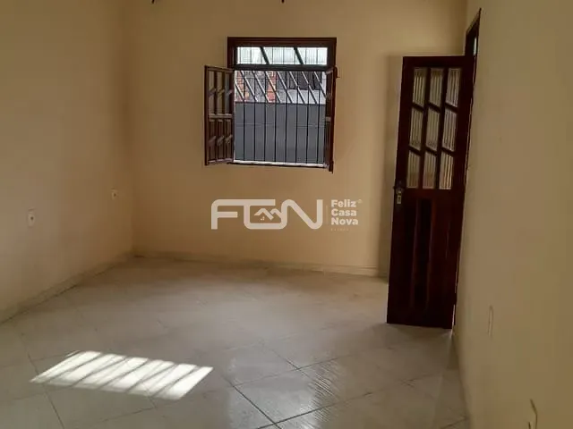 Casa 2 quartos e 2 banheiros, à venda, no bairro Verdes Horizontes em Camaçari
