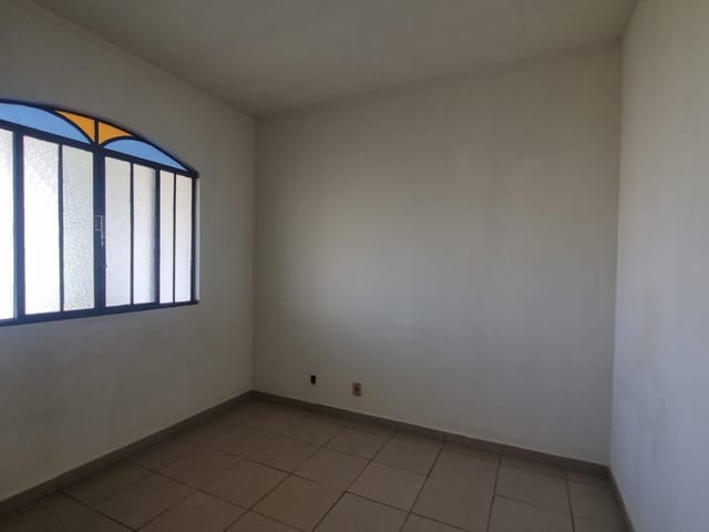 Casa para alugar, no bairro Quebec em Londrina