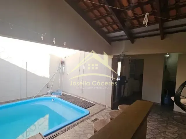 Casa 2 quartos e 1 banheiro, à venda, no bairro Petrópolis em Várzea Grande