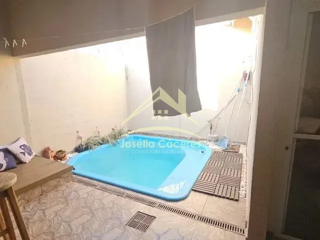 Casa 2 quartos e 1 banheiro, à venda, no bairro Petrópolis em Várzea Grande