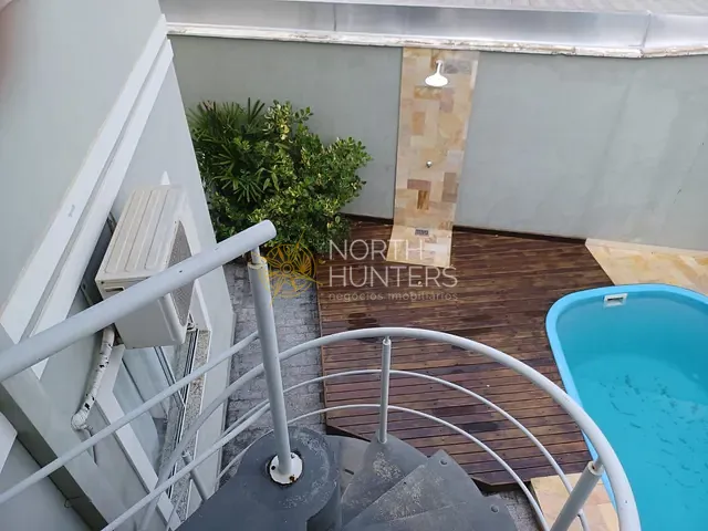Casa com 495m² 11 quartos e 8 banheiros, à venda, no bairro Boa Vista em Joinville