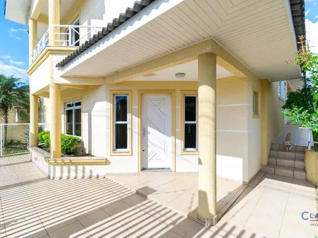 Casa 3 quartos e 4 banheiros, à venda, no bairro CENTRO em Campo Largo