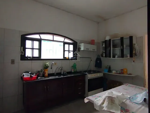 Casa com 400m² 3 quartos e 1 banheiro, à venda, no bairro Boraceia em Bertioga