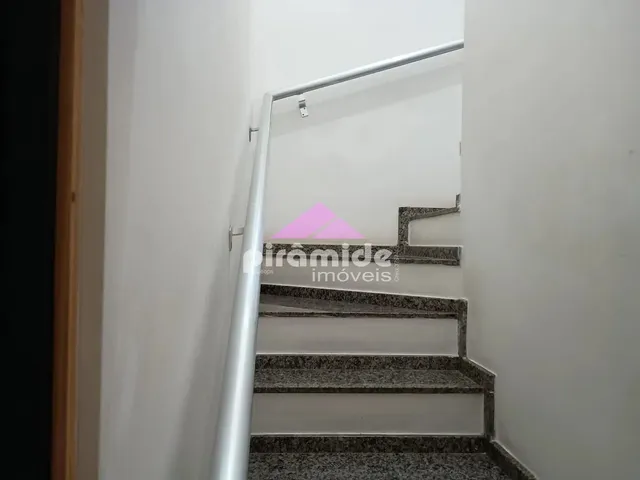 Casa com 125m² 2 quartos e 3 banheiros, à venda, no bairro Jardim das Indústrias em São José Dos Campos
