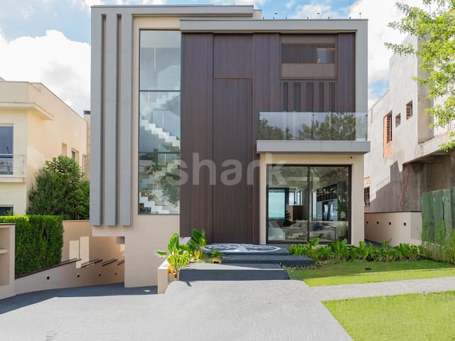 Casa com 530m² 4 quartos e 9 banheiros, à venda, no bairro Alphaville em Santana de Parnaíba