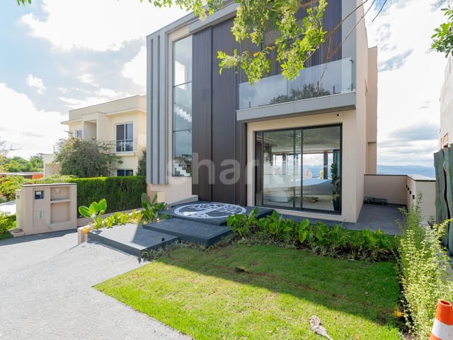 Casa com 530m² 4 quartos e 9 banheiros, à venda, no bairro Alphaville em Santana de Parnaíba
