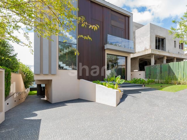 Casa com 530m² 4 quartos e 9 banheiros, à venda, no bairro Alphaville em Santana de Parnaíba
