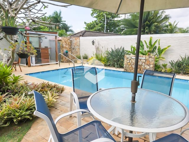 Casa com 480m² 4 quartos e 4 banheiros, à venda, no bairro Barra da Tijuca em Rio de Janeiro
