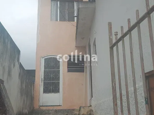 Casa com 120m² 3 quartos e 3 banheiros, à venda, no bairro Vila Maria Helena em Carapicuíba