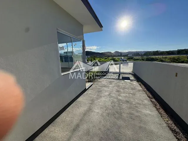 Casa 3 quartos e 2 banheiros, à venda, no bairro Guarda do Cubatão em Palhoça