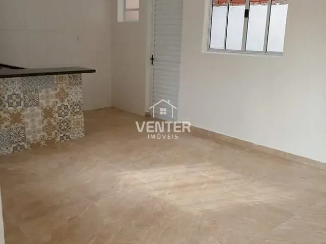 Casa com 250m² 2 quartos e 1 banheiro, à venda, no bairro Residencial Mombaça I em Pindamonhangaba
