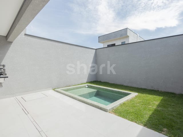 Casa com 150m² 3 quartos e 5 banheiros, à venda, no bairro Villas do Jaguari em Santana de Parnaíba