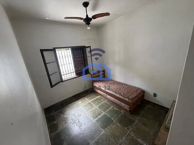 Casa 3 quartos e 1 banheiro, à venda, no bairro Jardim Terralão em Caraguatatuba