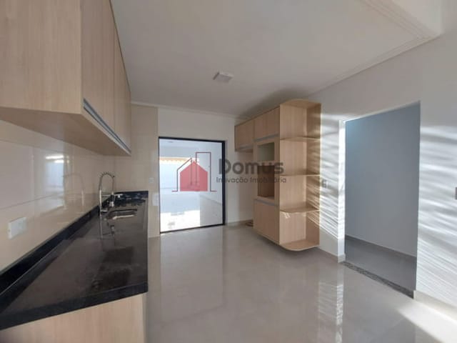 Casa com 271m², à venda, no bairro Crispim em Pindamonhangaba