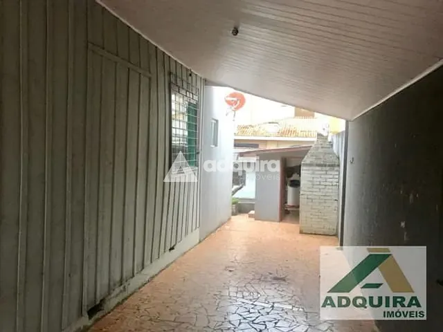 Casa com 462m² 3 quartos e 1 banheiro, à venda, no bairro Ronda em Ponta Grossa