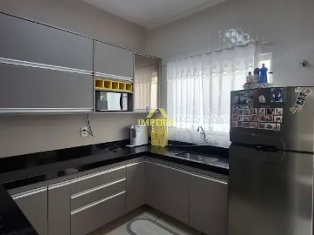 Casa 2 quartos e 2 banheiros, à venda, no bairro Residencial Vila Martins em Salto