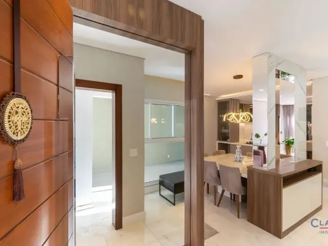 Casa 4 quartos e 5 banheiros, à venda, no bairro OURO VERDE em Campo Largo