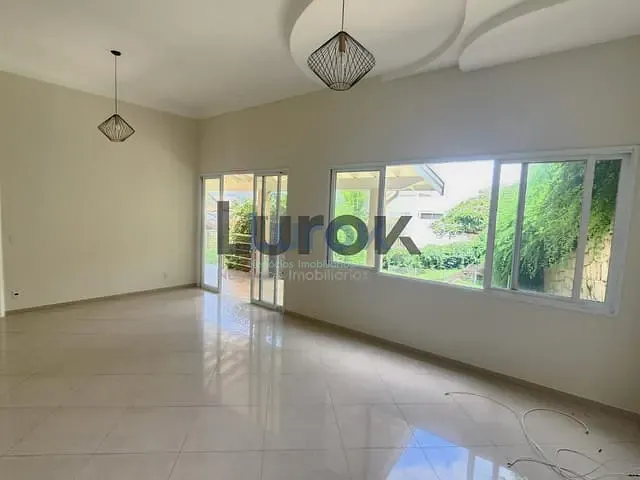 Casa com 1106m² 4 quartos e 6 banheiros, à venda, no bairro Pinheiro em Valinhos