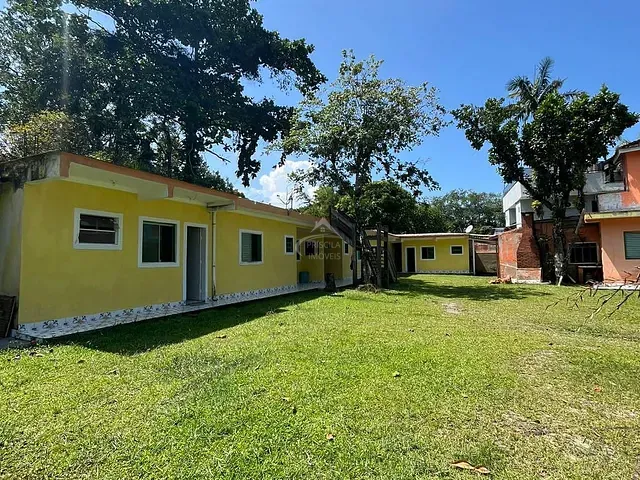 Casa com 1812m² 8 quartos e 8 banheiros, à venda, no bairro Boraceia em Bertioga
