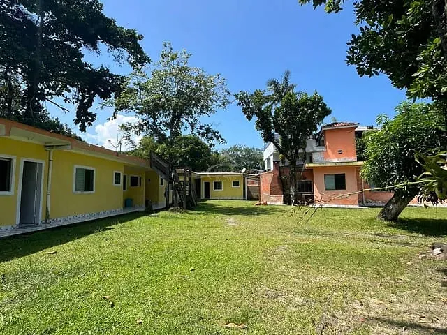 Casa com 1812m² 8 quartos e 8 banheiros, à venda, no bairro Boraceia em Bertioga