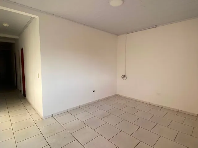 Casa 2 quartos e 1 banheiro, para alugar, no bairro Mantiqueira em Extrema