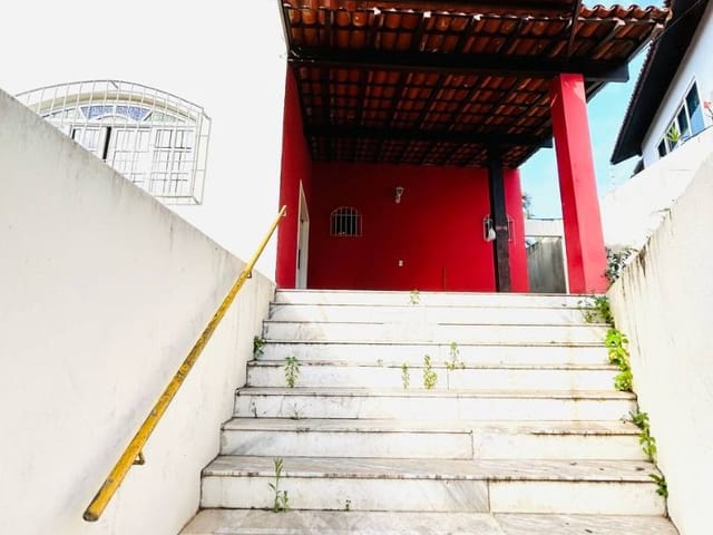 Casa com 518m² 5 quartos e 2 banheiros, para alugar, no bairro Cajueiros em Macaé