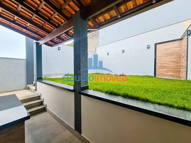 Casa 3 quartos e 4 banheiros, à venda, no bairro Jardim Belvedere em Volta Redonda