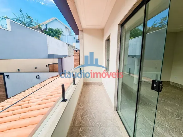 Casa 3 quartos e 4 banheiros, à venda, no bairro Jardim Belvedere em Volta Redonda