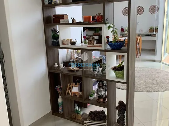 Casa com 295m² 4 quartos e 3 banheiros, à venda, no bairro Urbanova em São José dos Campos