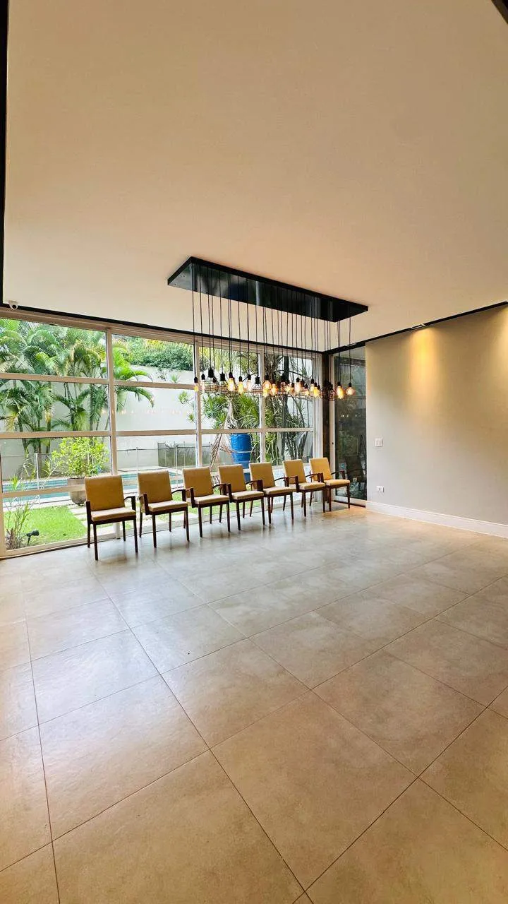 Casa, 3 quartos, 339 m² - Foto 1