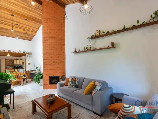 Casa 3 quartos e 2 banheiros, à venda, no bairro JARDIM TROPICAL em Campo Largo
