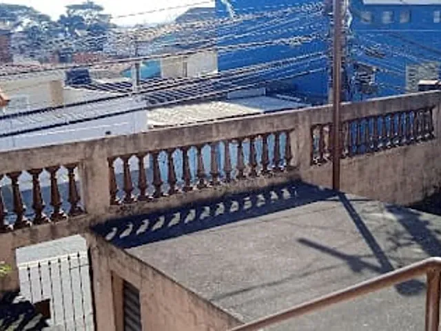 Casa com 300m² 2 quartos e 1 banheiro, à venda, no bairro Vila Emílio em Mauá
