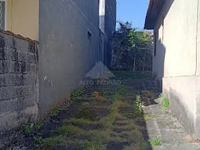 Casa com 300m² 2 quartos e 1 banheiro, à venda, no bairro Vila Emílio em Mauá