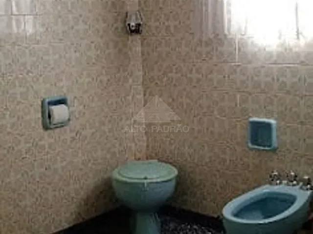 Casa com 300m² 2 quartos e 1 banheiro, à venda, no bairro Vila Emílio em Mauá
